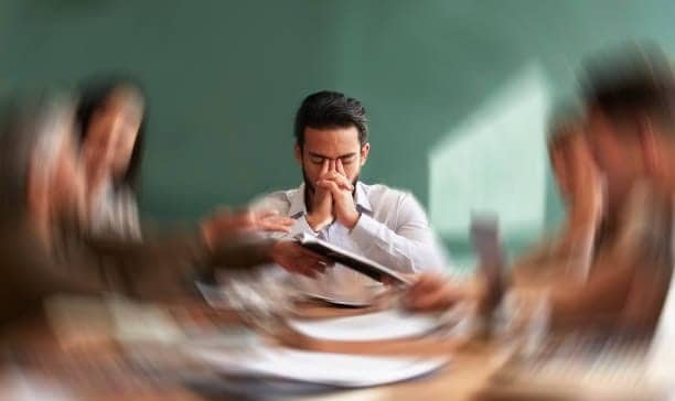 Dealing with Difficult People: 15 Tips to Stay in Control